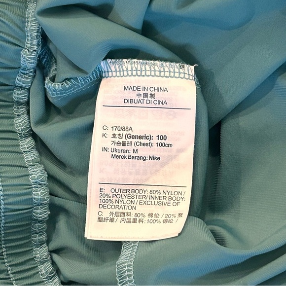 Nike Athletic Training Teal Shorts Size Medium - Picture 5 of 5